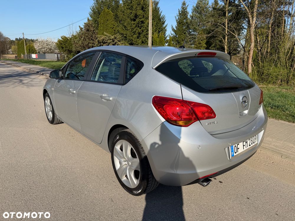 Opel Astra 1.4 Turbo - 15