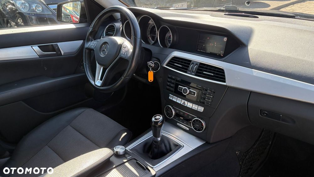 Mercedes-Benz Klasa C 220 CDI Avantgarde - 11