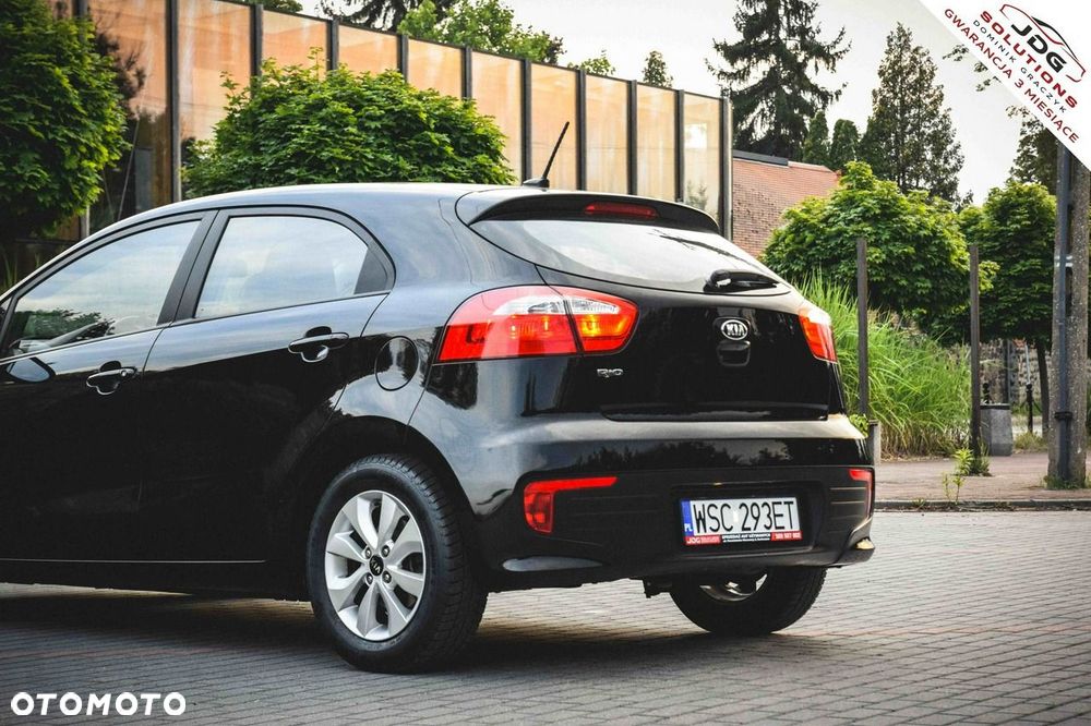 Kia Rio 1.2 Dream Team Edition - 14
