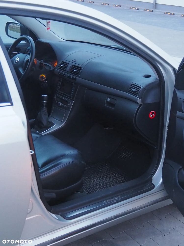 Toyota Avensis 2.0 D-4D Platinium - 6