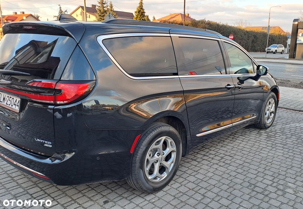 Chrysler Pacifica - 6