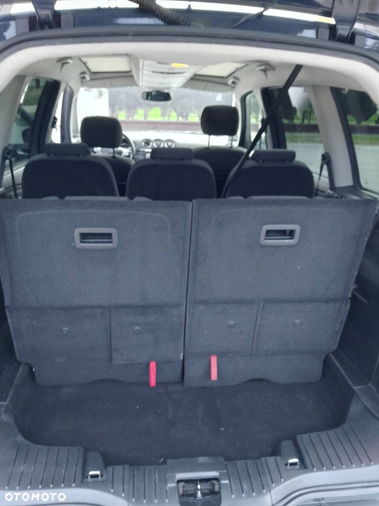 Ford Galaxy 2.0 TDCi Ghia - 20