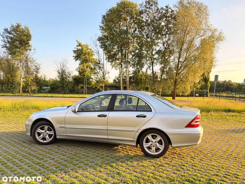 Mercedes-Benz Klasa C 200 CDI Classic - 8