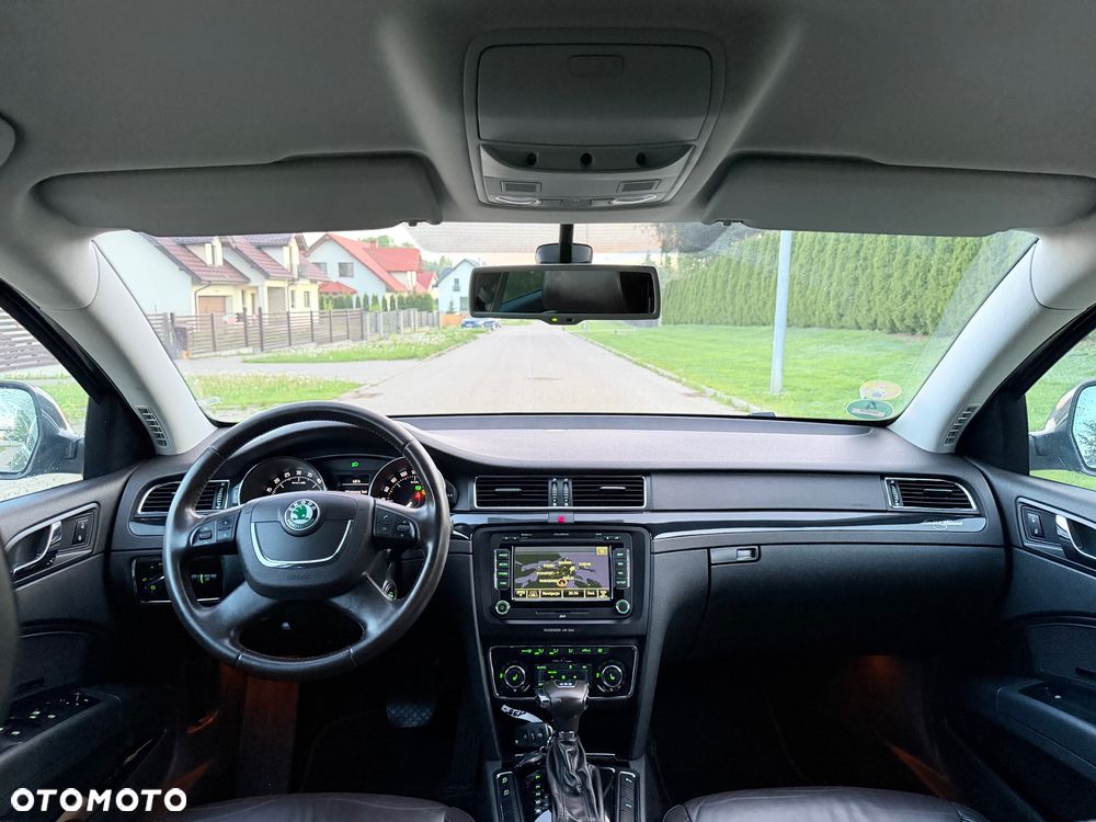 Skoda Superb - 16