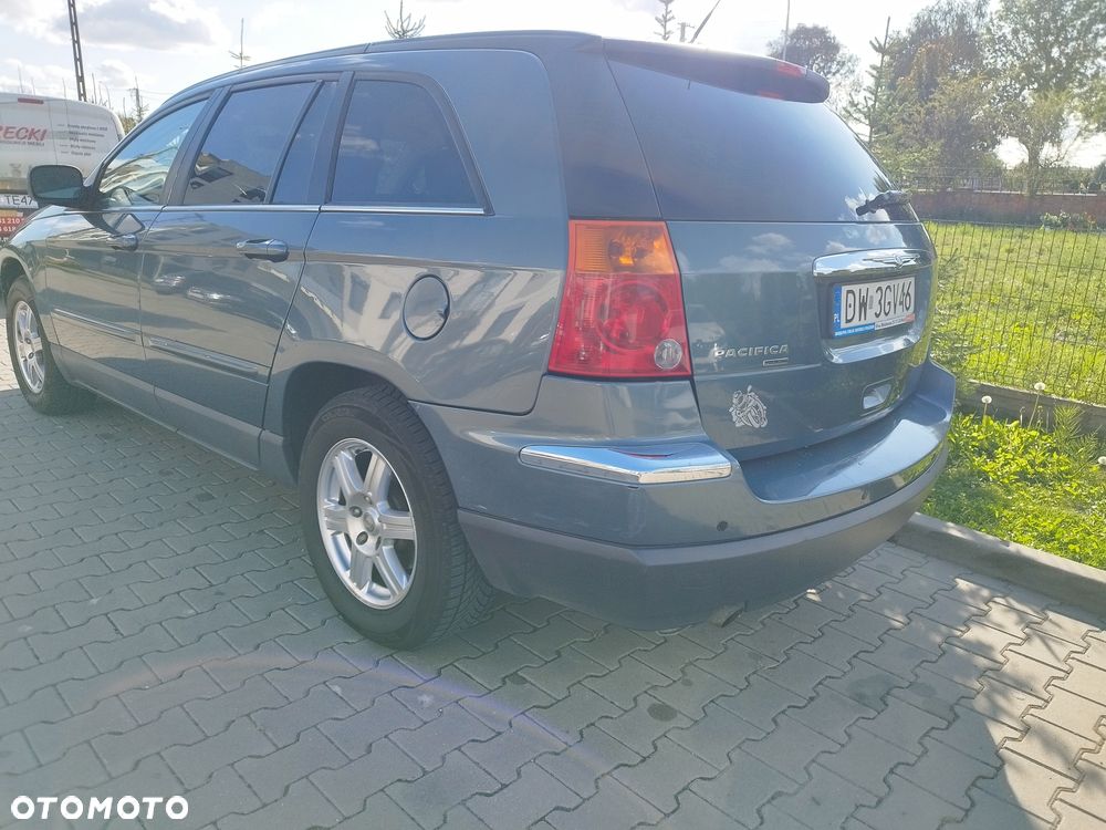 Chrysler Pacifica - 8