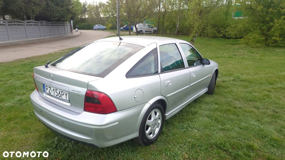 Opel Vectra - 10