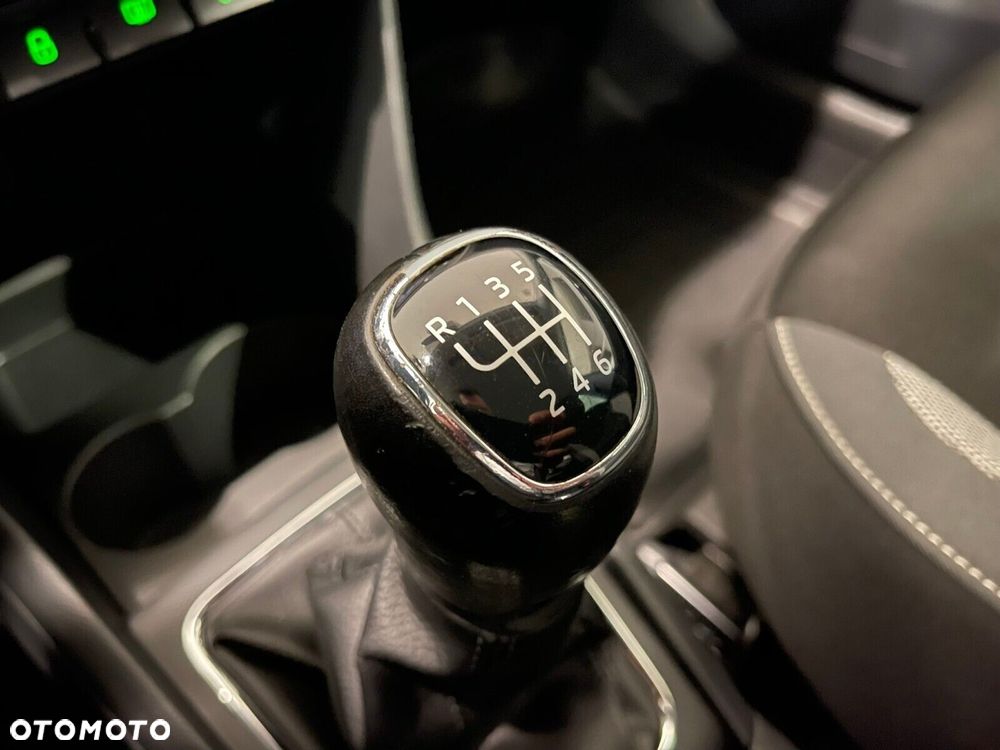 Skoda RAPID 1.0 TSI Ambition - 21