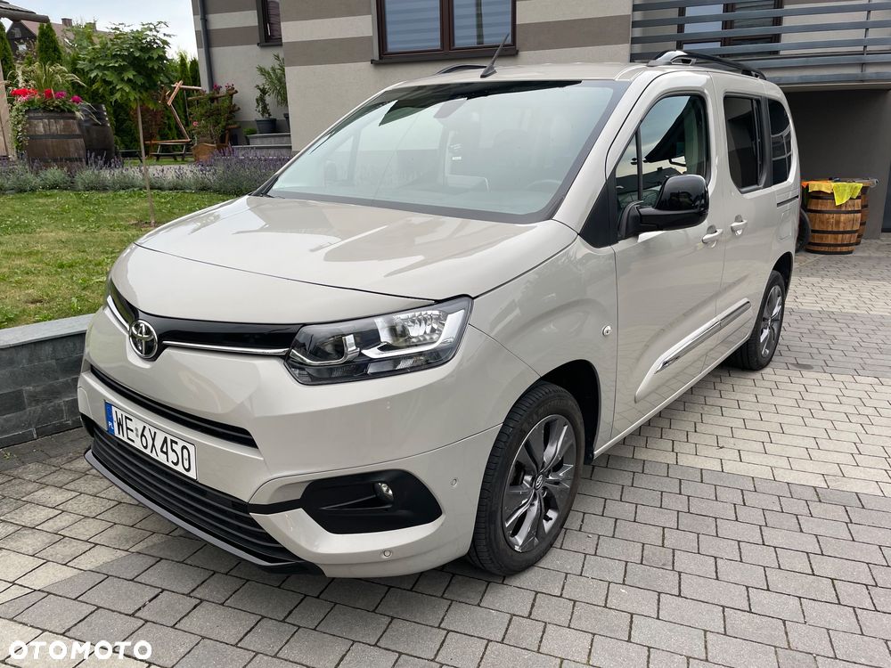 Toyota Proace City Verso 1.2 D-4T Family - 1