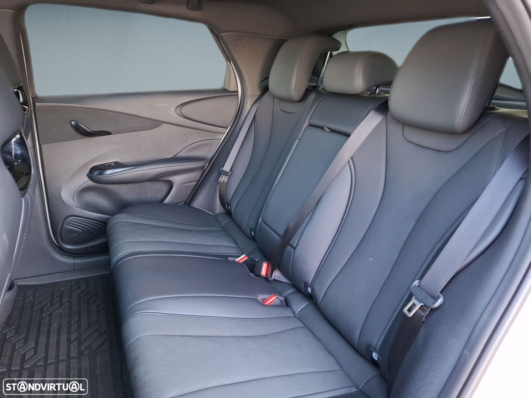 BYD Dolphin 60.4 kWh Design - 5