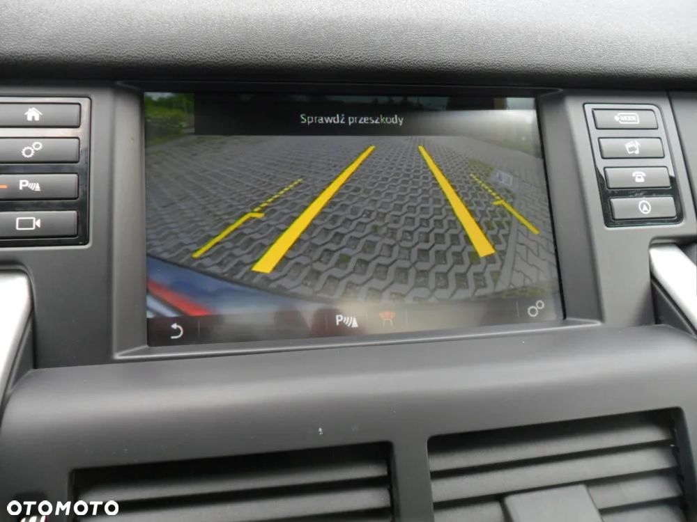 Land Rover Discovery Sport 2.0 TD4 HSE Luxury - 31