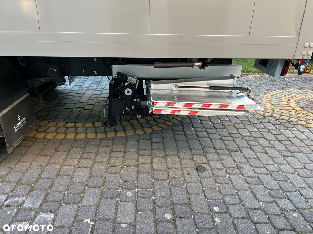 Iveco 70C18 - 8