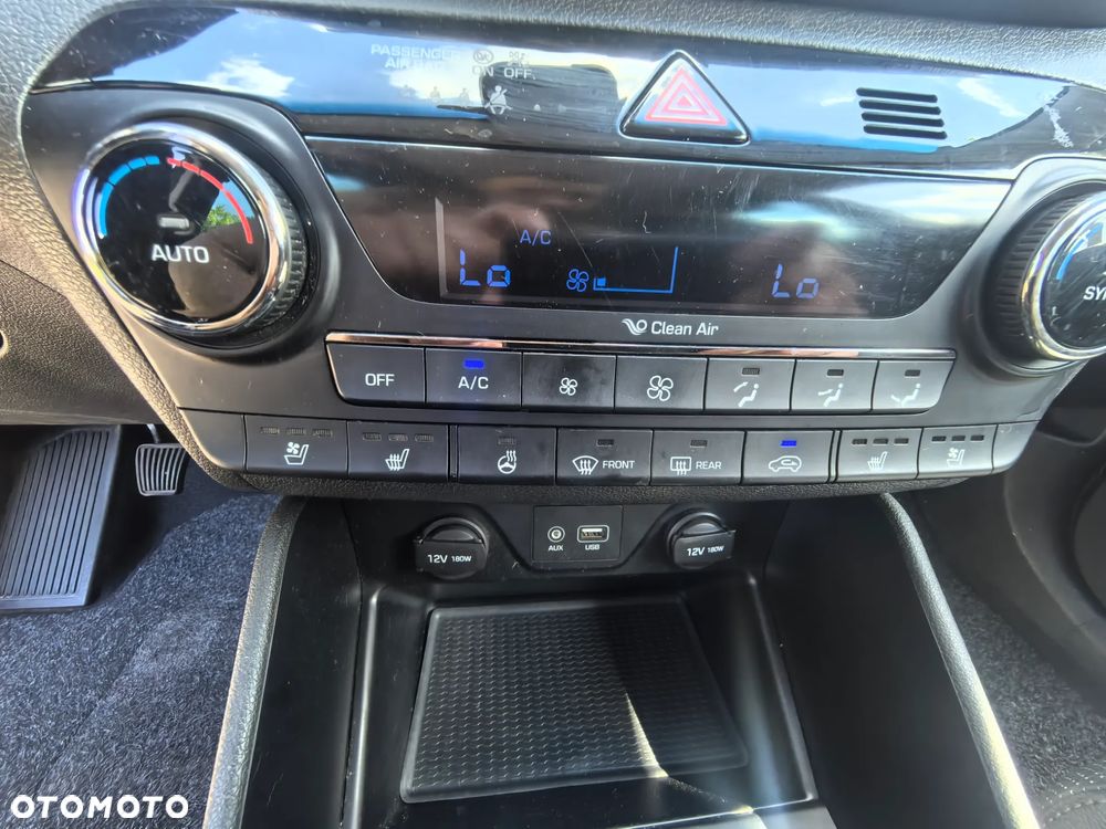 Hyundai Tucson 2.0 CRDI 4WD Premium - 24