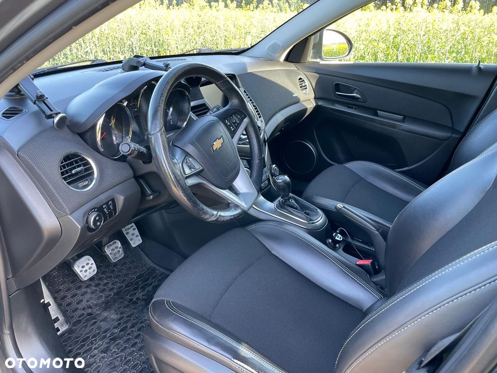 Chevrolet Cruze 1.4 T LT - 13