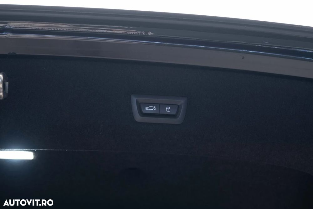 BMW Seria 7 750e xDrive AT PHEV - 35