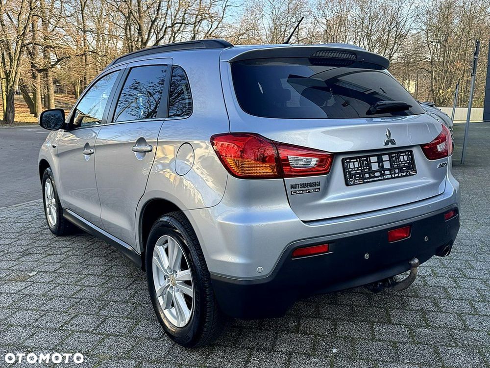 Mitsubishi ASX - 9