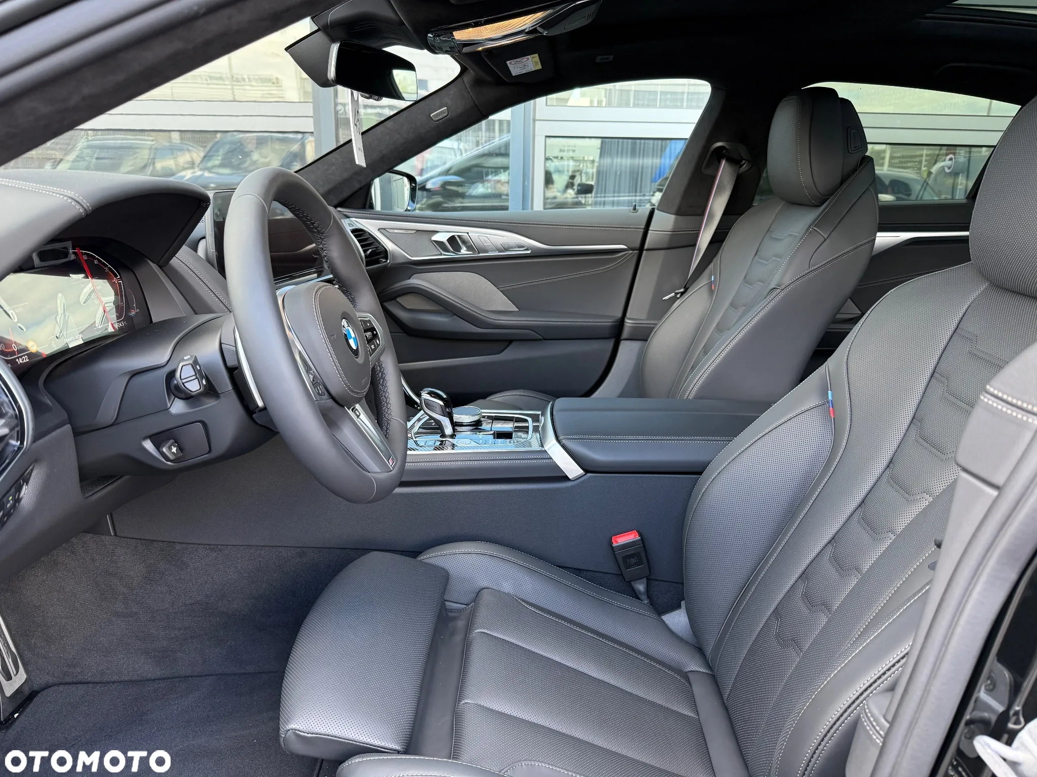 BMW Seria 8 - 17