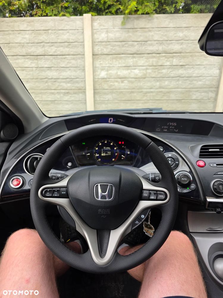 Honda Civic 1.8 Comfort - 14
