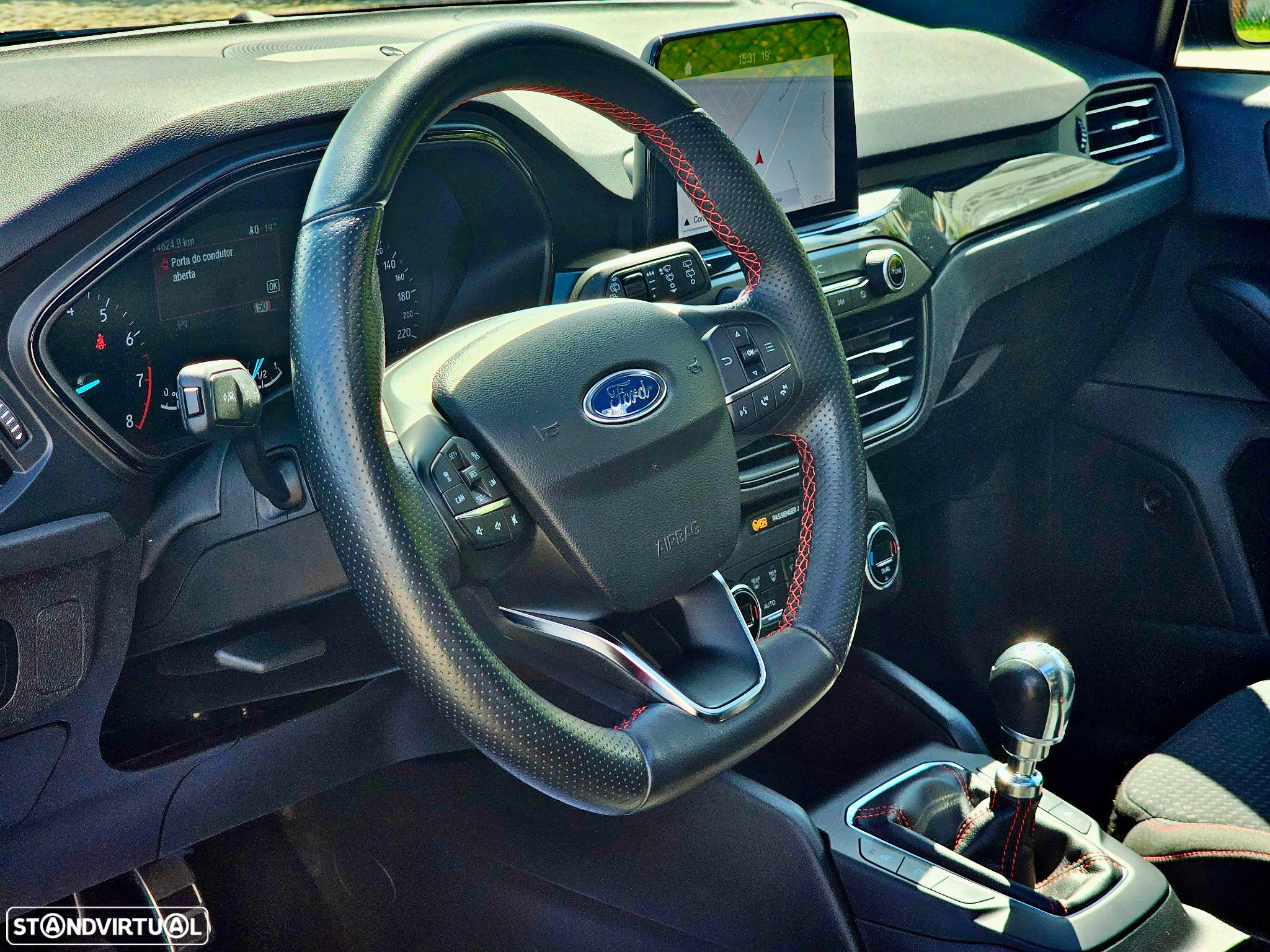 Ford Focus 1.5 EcoBoost S&S ST-LINE - 14