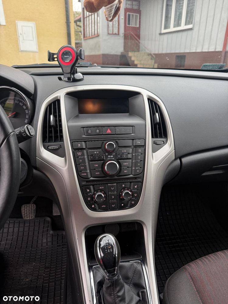Opel Astra 2.0 CDTI Cosmo - 6