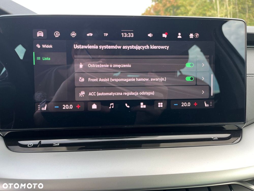 Skoda Octavia 1.5 TSI mHEV Selection DSG - 32