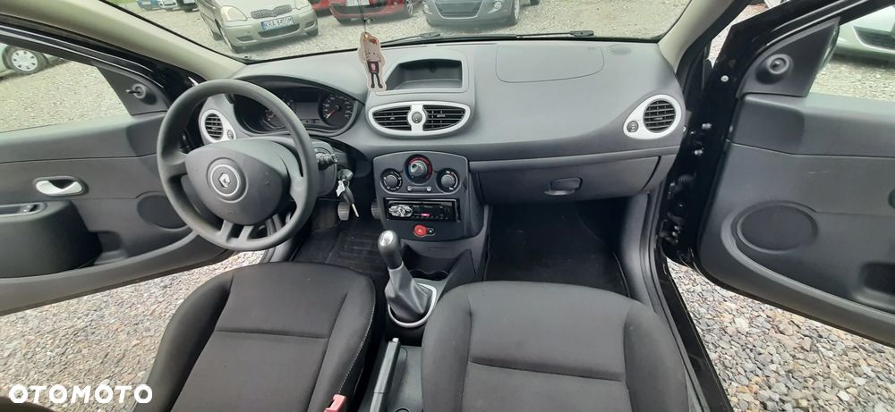 Renault Clio - 38