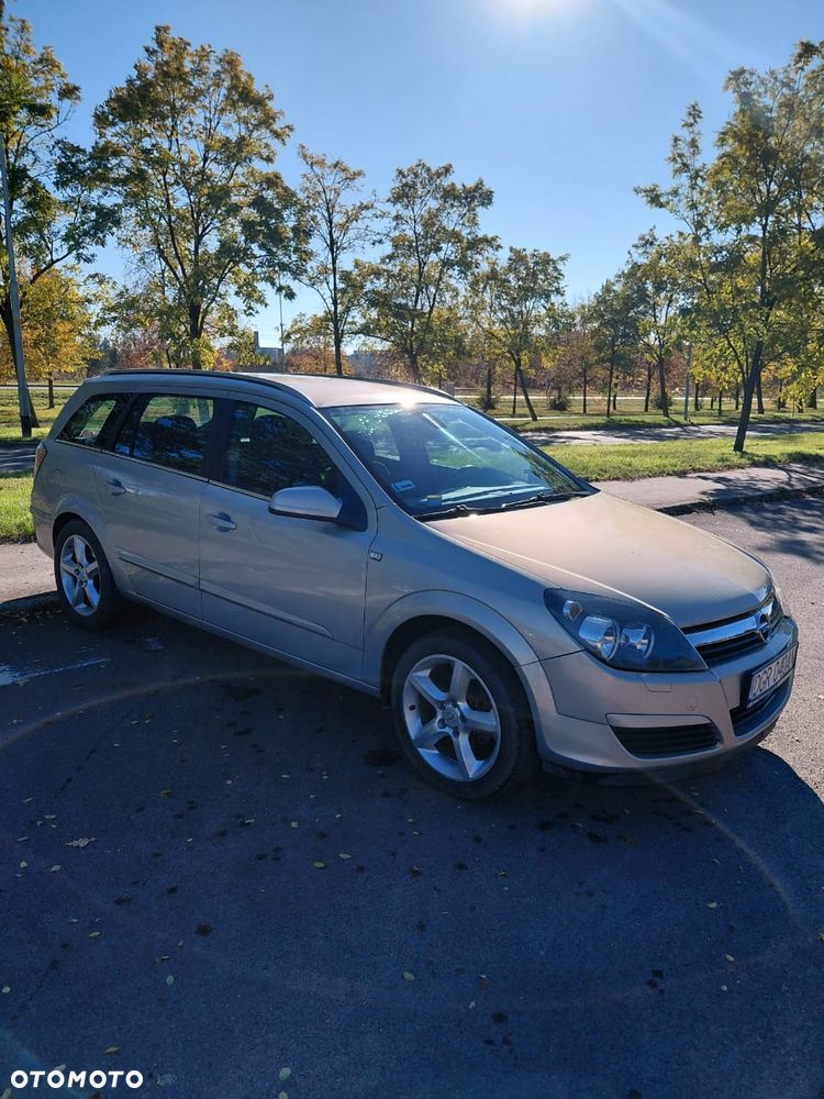 Opel Astra 1.8 Sport - 1