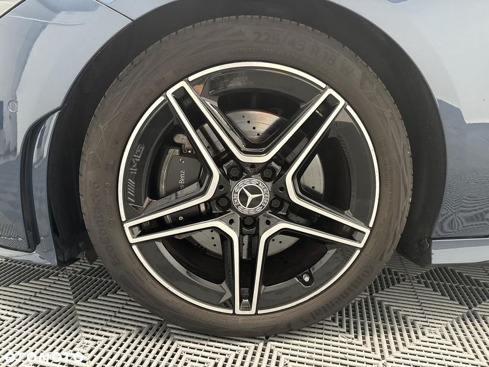 Mercedes-Benz CLA 200 AMG Line 7G-DCT - 10