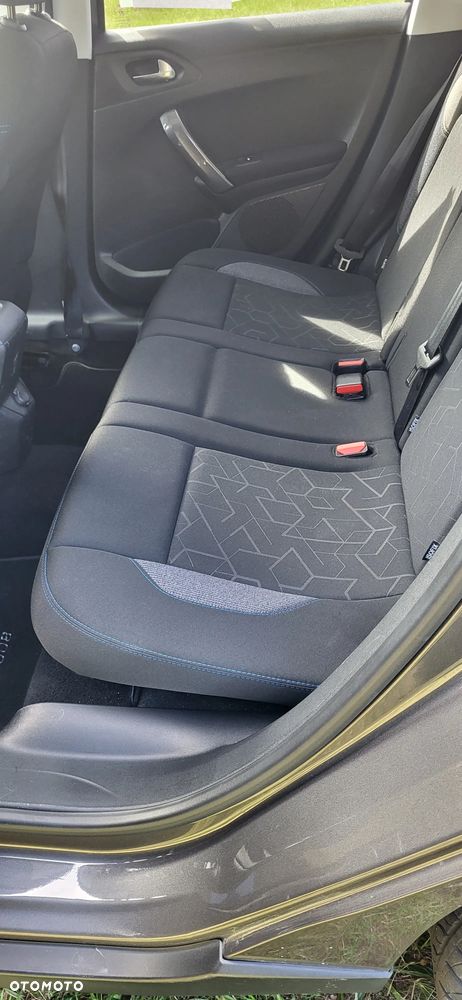 Peugeot 2008 1.2 Pure Tech Style - 7