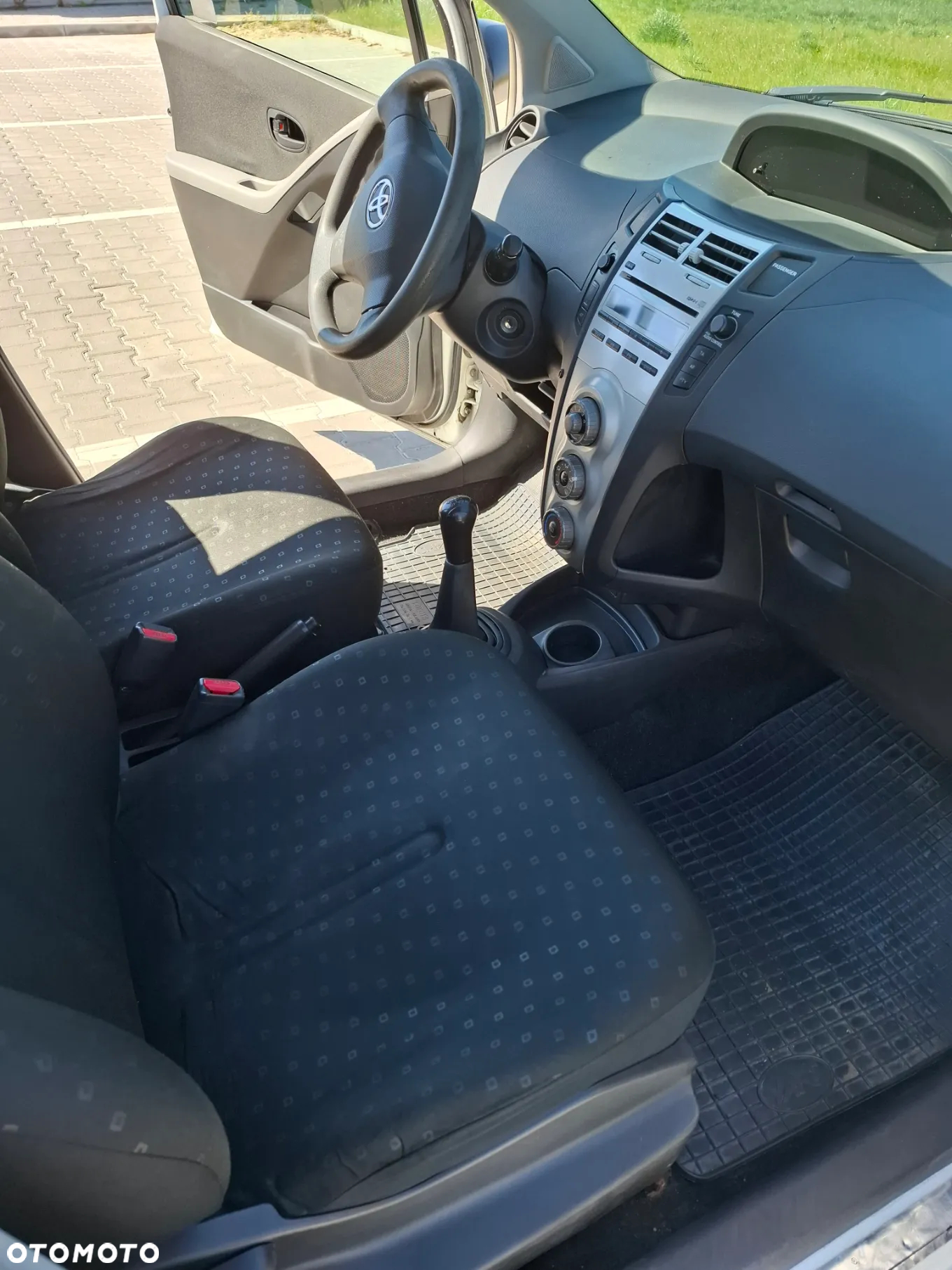 Toyota Yaris 1.0 Luna - 7