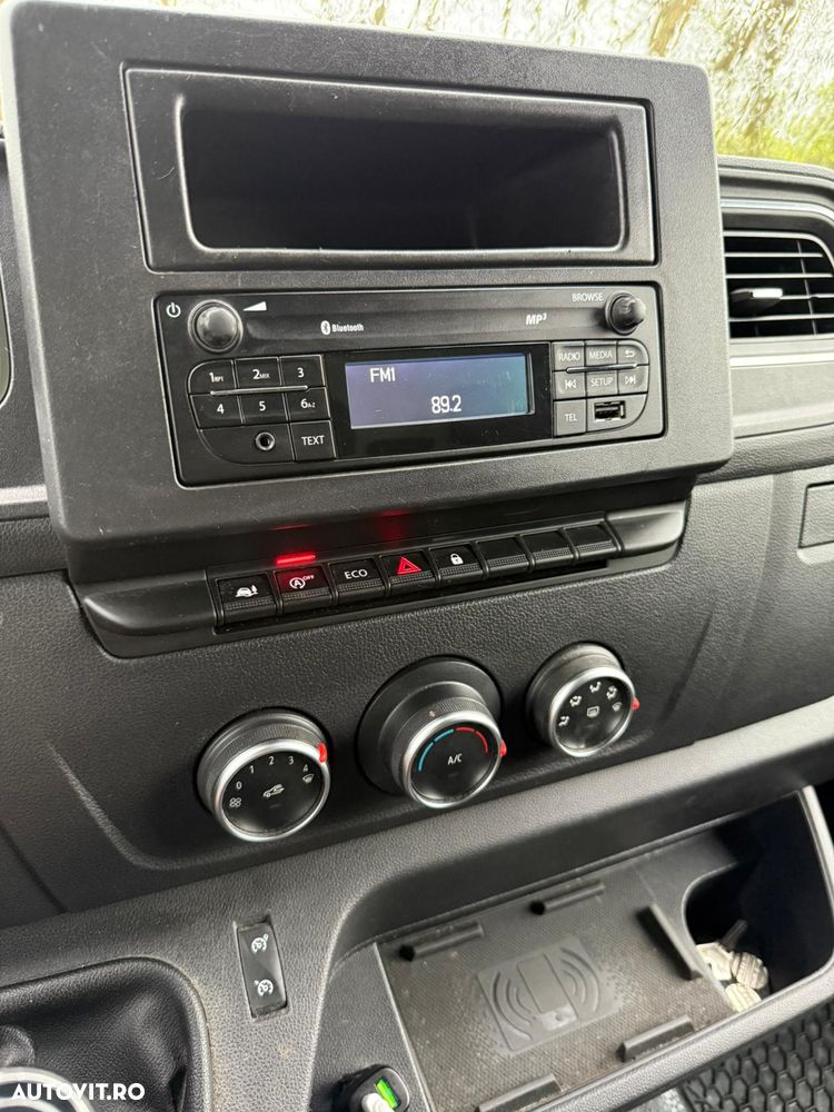 Renault Master Box - 4