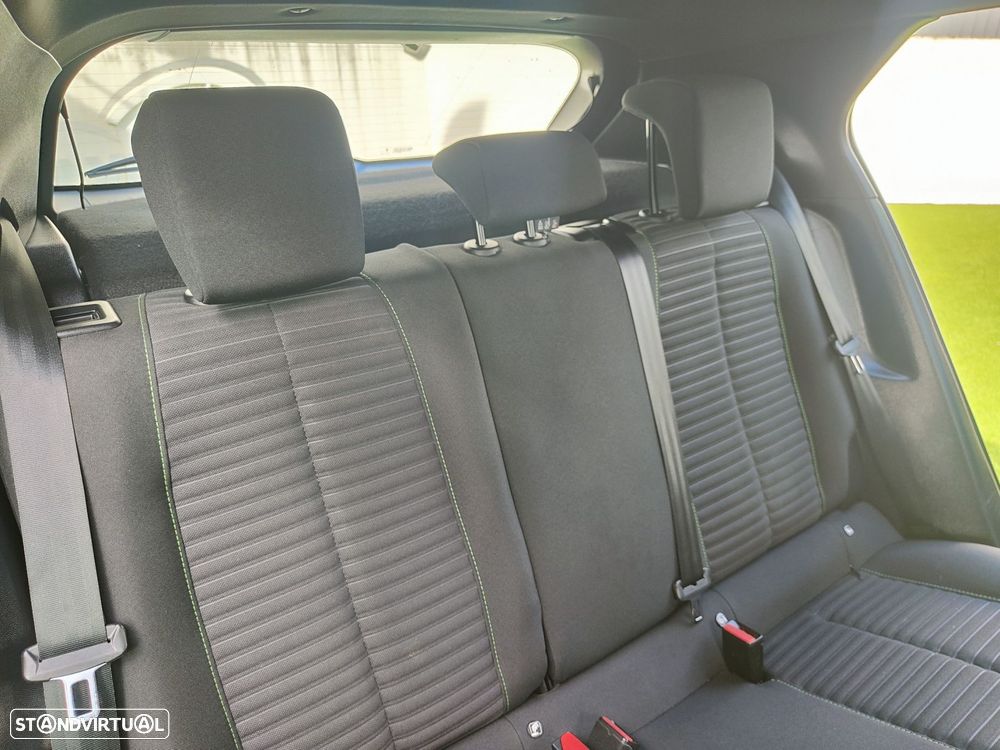 Peugeot 2008 1.2 PureTech Active Pack - 31