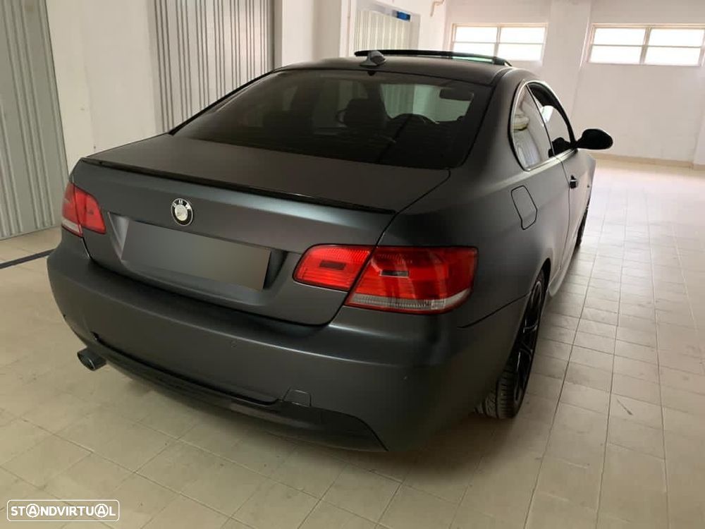BMW 320 2009 photo 5