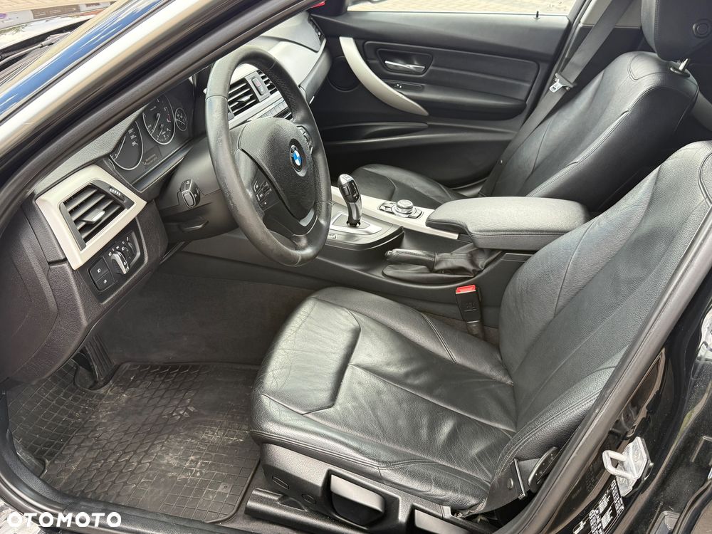BMW Seria 3 - 25