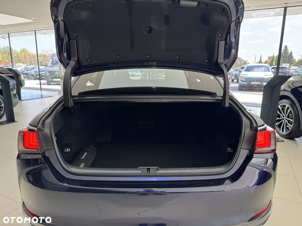 Lexus ES - 18