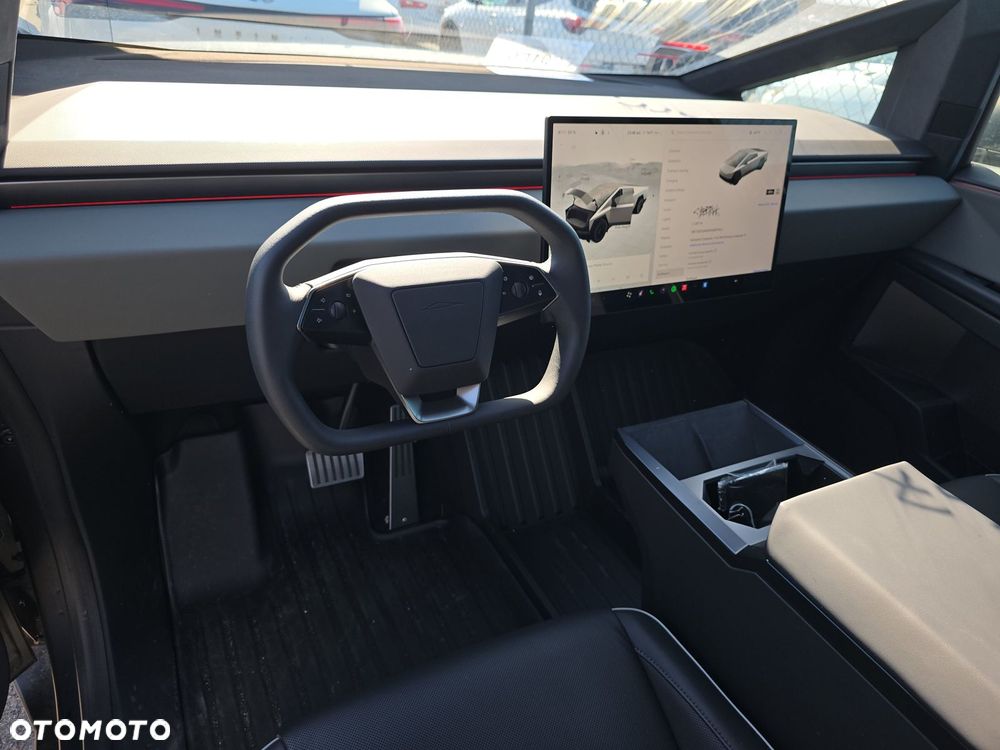 Tesla Cybertruck - 7