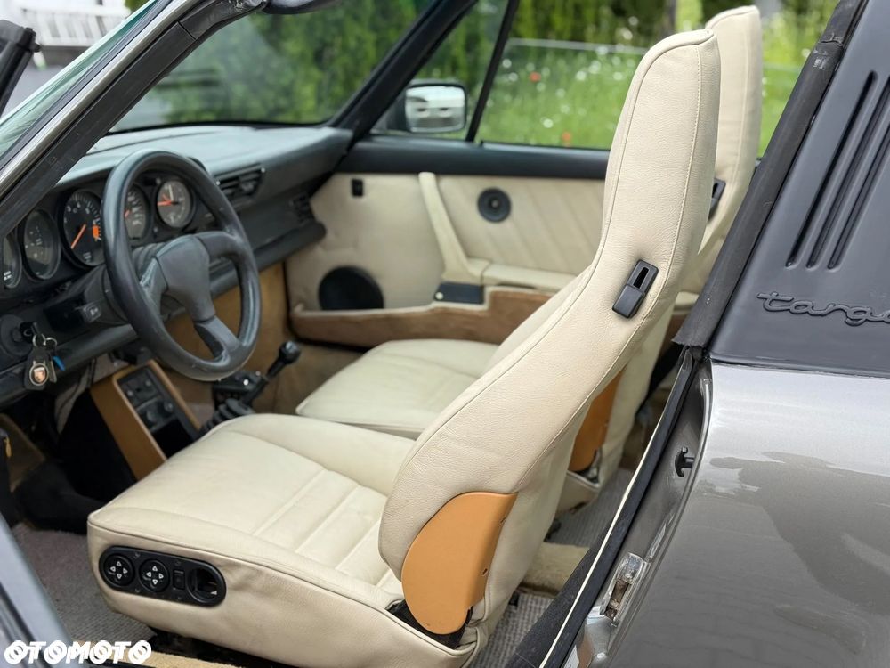 Porsche 911 - 19