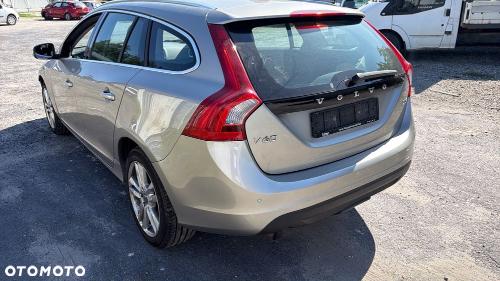 Volvo V60 - 11
