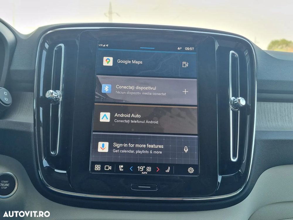 Volvo XC 40 B4 AT FWD MHEV Ultimate Dark - 18