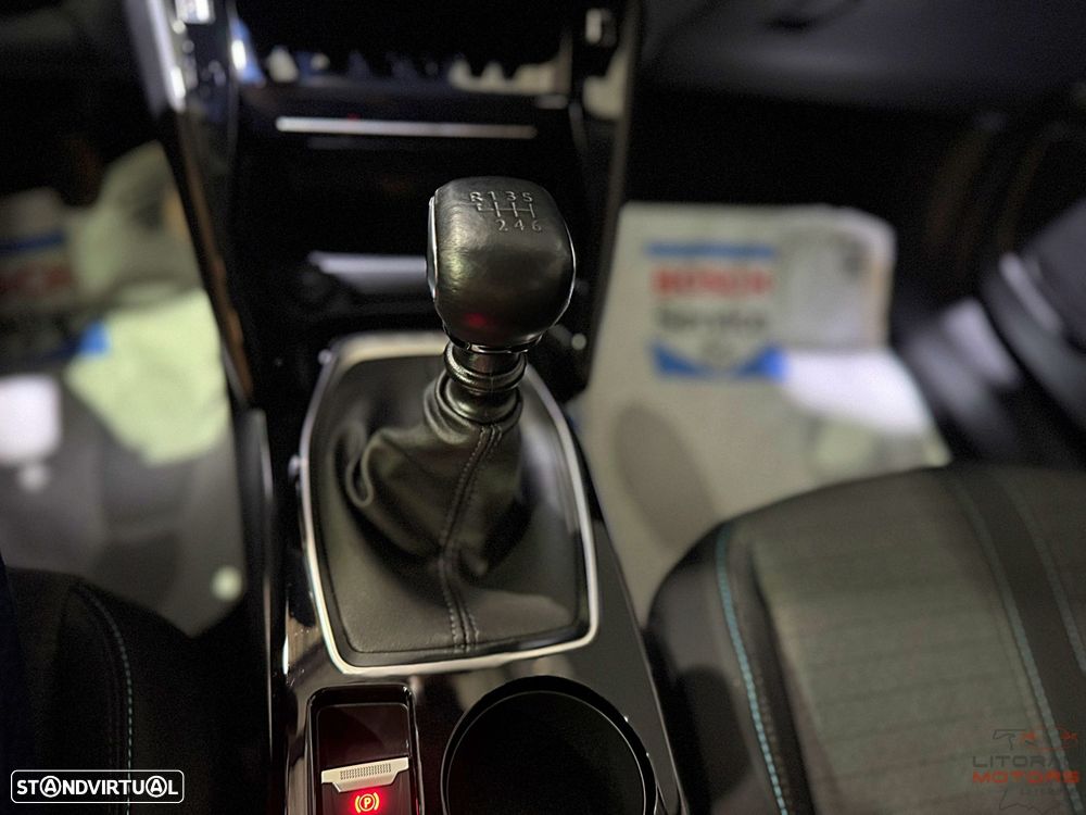 Peugeot 2008 1.2 PureTech Allure Pack - 28