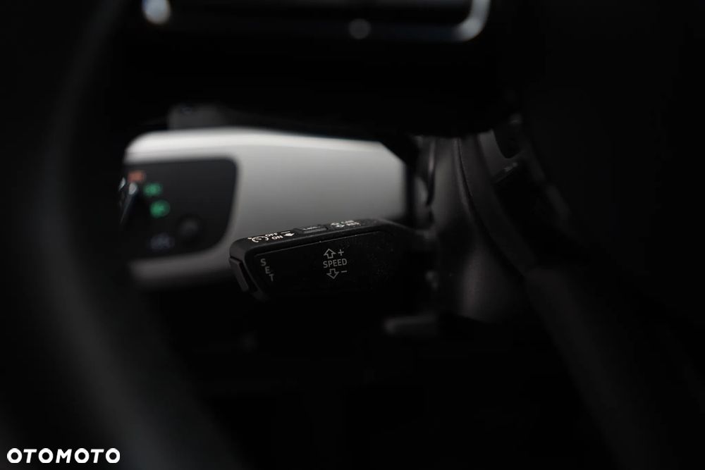 Audi A4 Limousine 40 TDI S Line S tronic - 28