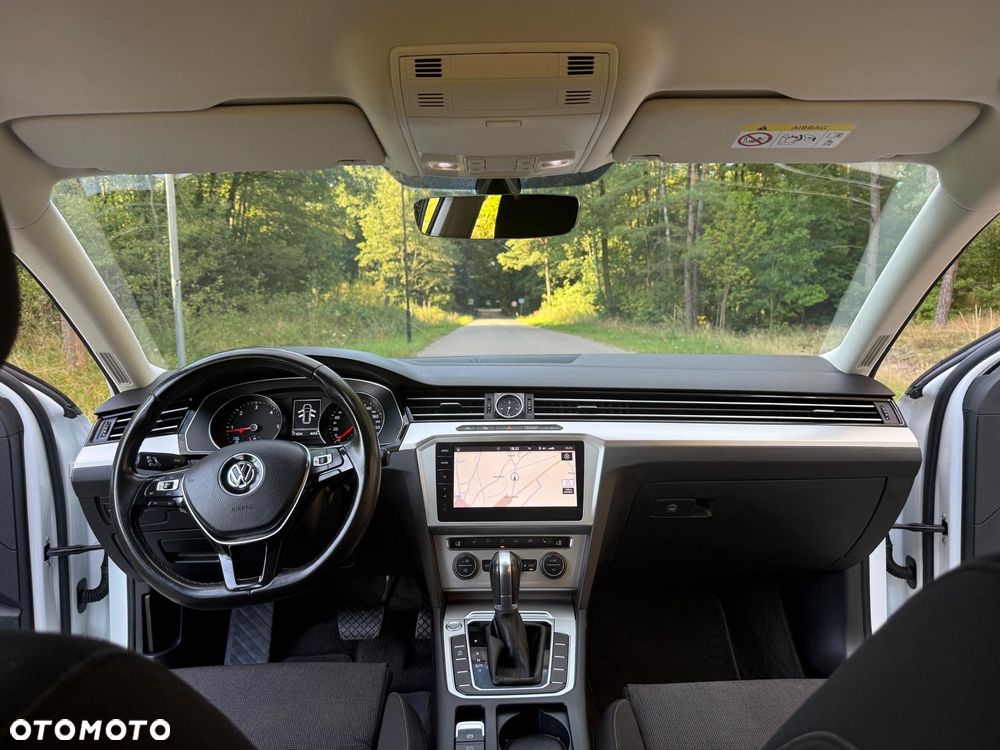 Volkswagen Passat - 7