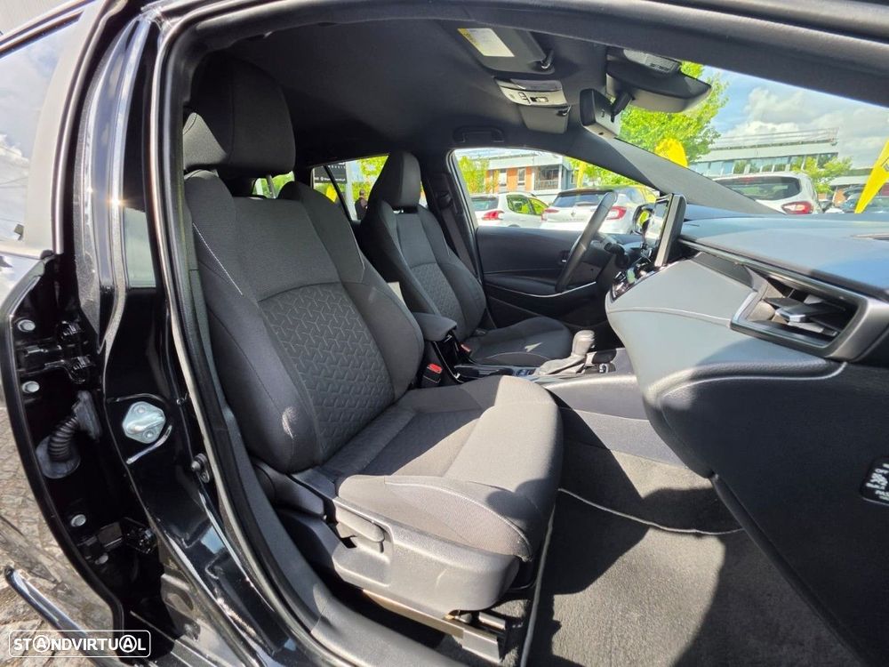 Toyota Corolla Touring Sports 1.8 Hybrid Comfort+P.Sport - 12