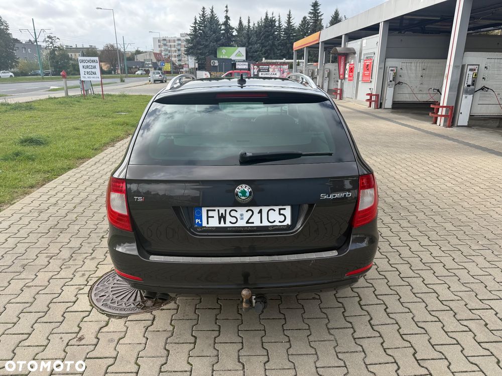Skoda Superb 1.8 TSI Elegance DSG - 5