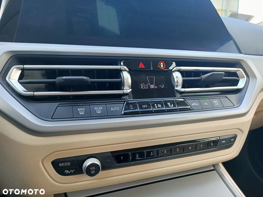 BMW Seria 3 318i Advantage - 23