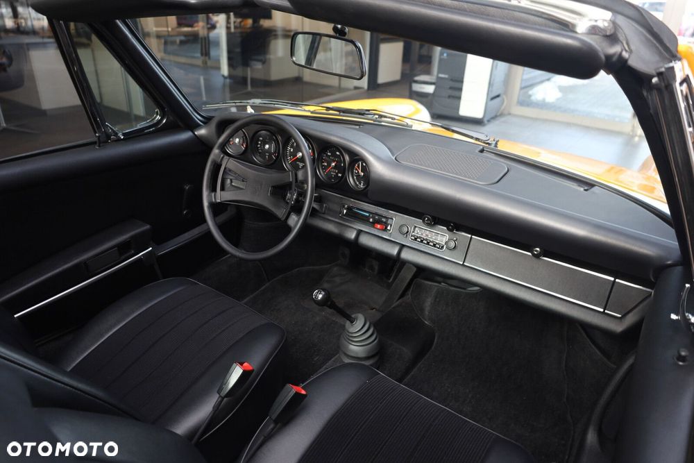 Porsche 911 - 9
