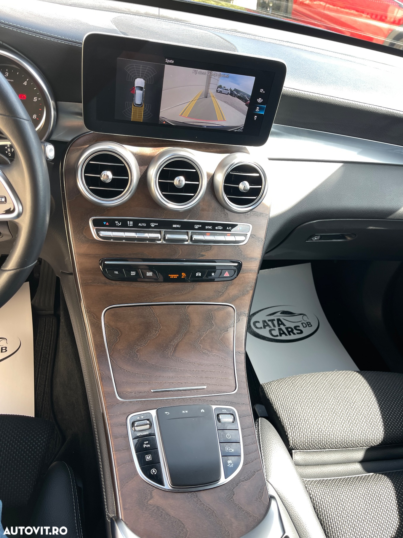 Mercedes-Benz GLC 200 d 4Matic 9G-TRONIC - 32