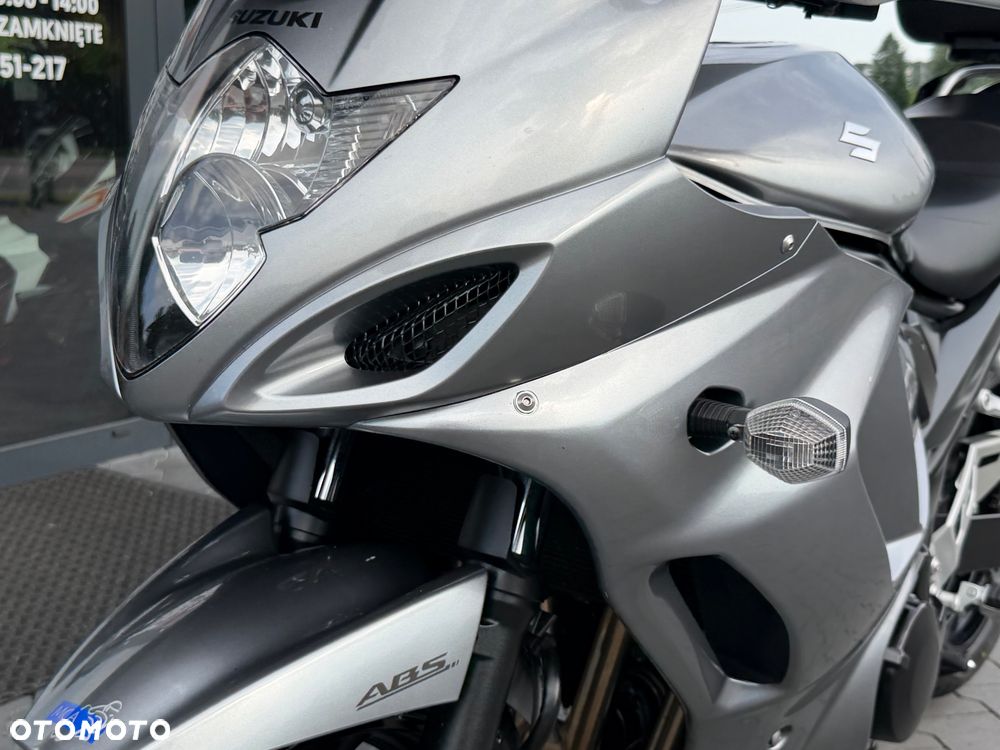 Suzuki GSX - 37