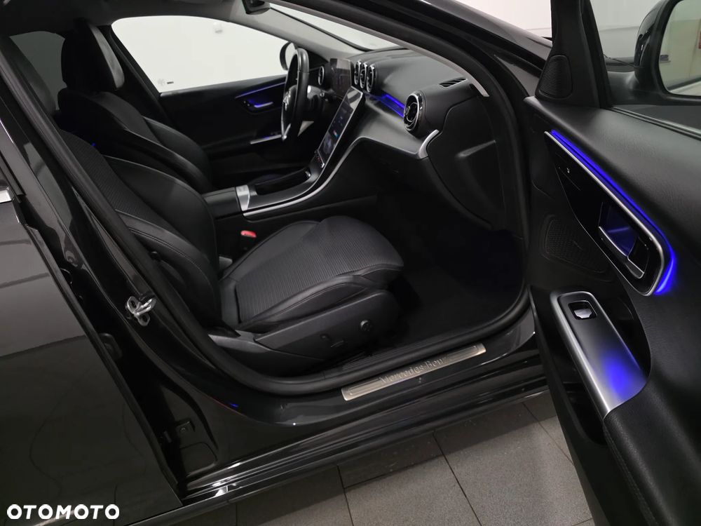 Mercedes-Benz Klasa C 220 d 9G-TRONIC - 31