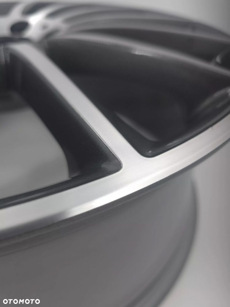 IDEALNY ORYGINALNY KOMPLET Felg Mercedes w213 20" 8J ET43 A2134012200 - 4