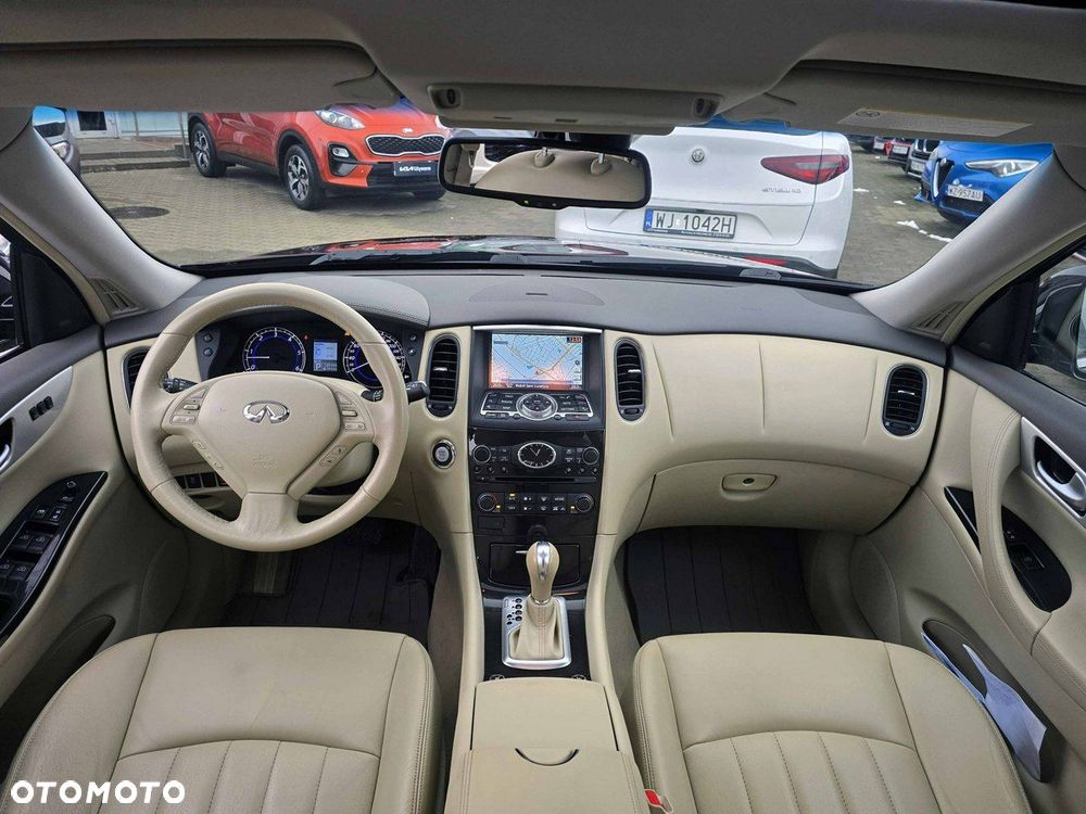 Infiniti QX50 - 25